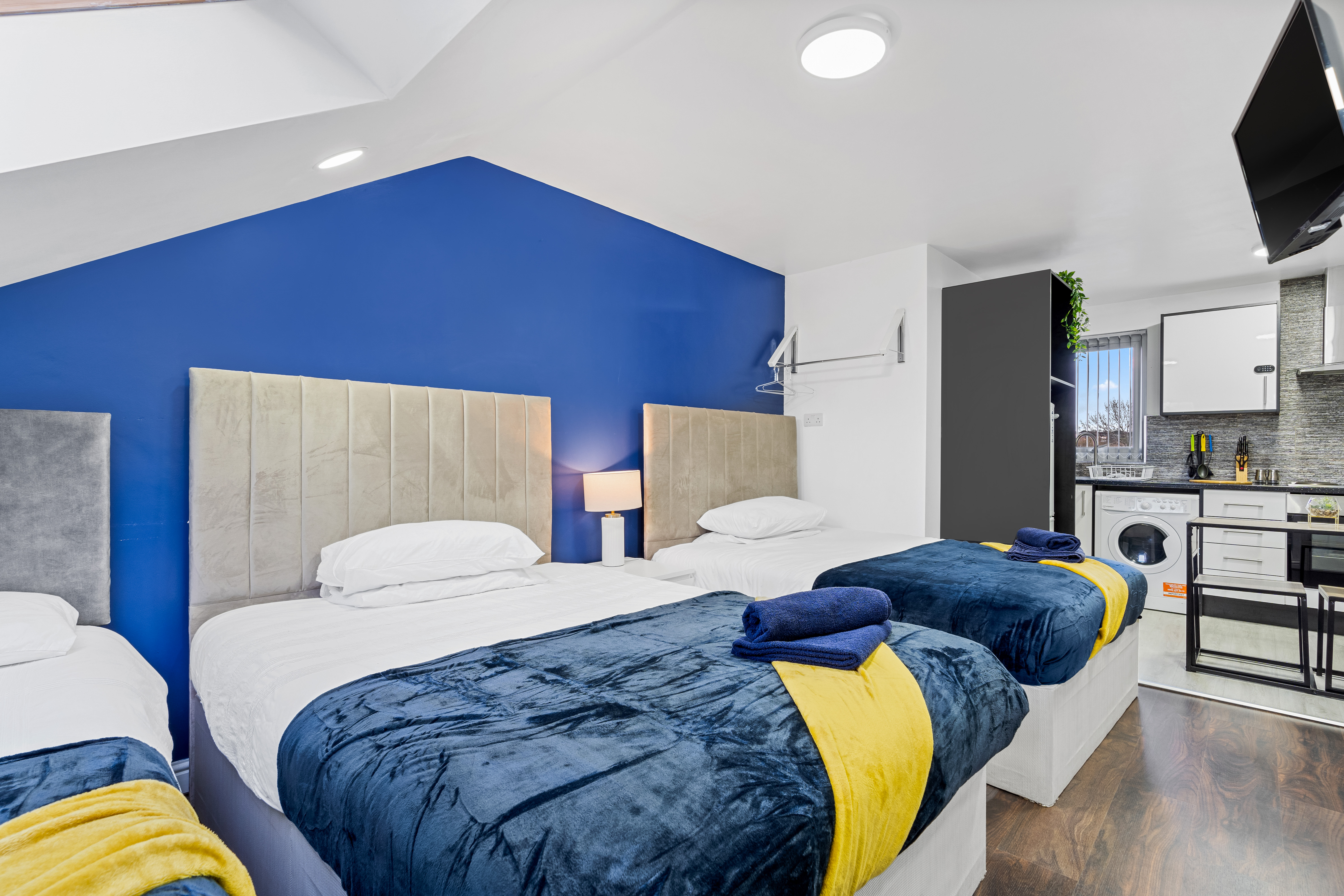 Studio Apartment 3 · Kunda House Pershore 1257